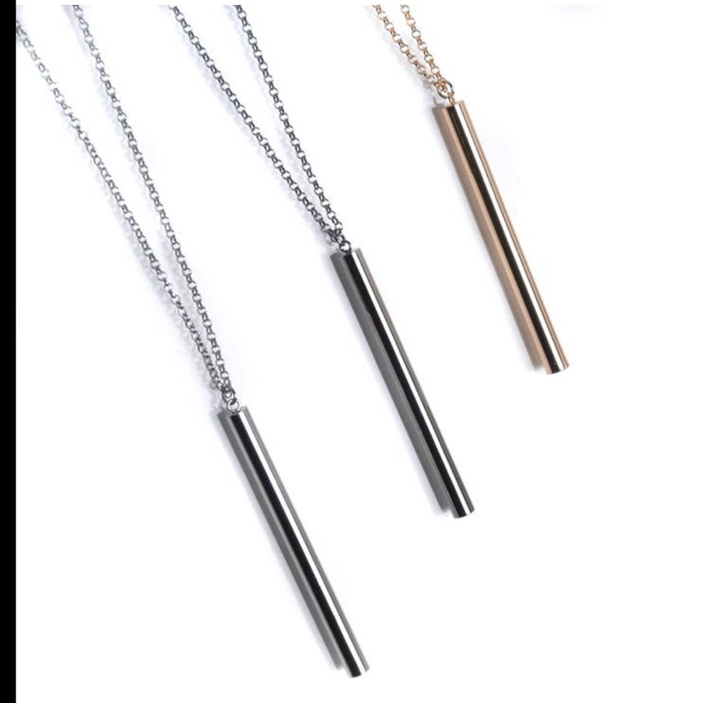 NEW 16" Gunmetal Bar Necklace. Boutique